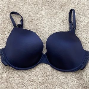 Victoria’s Secret Biofit Demi Uplift Bra 38C